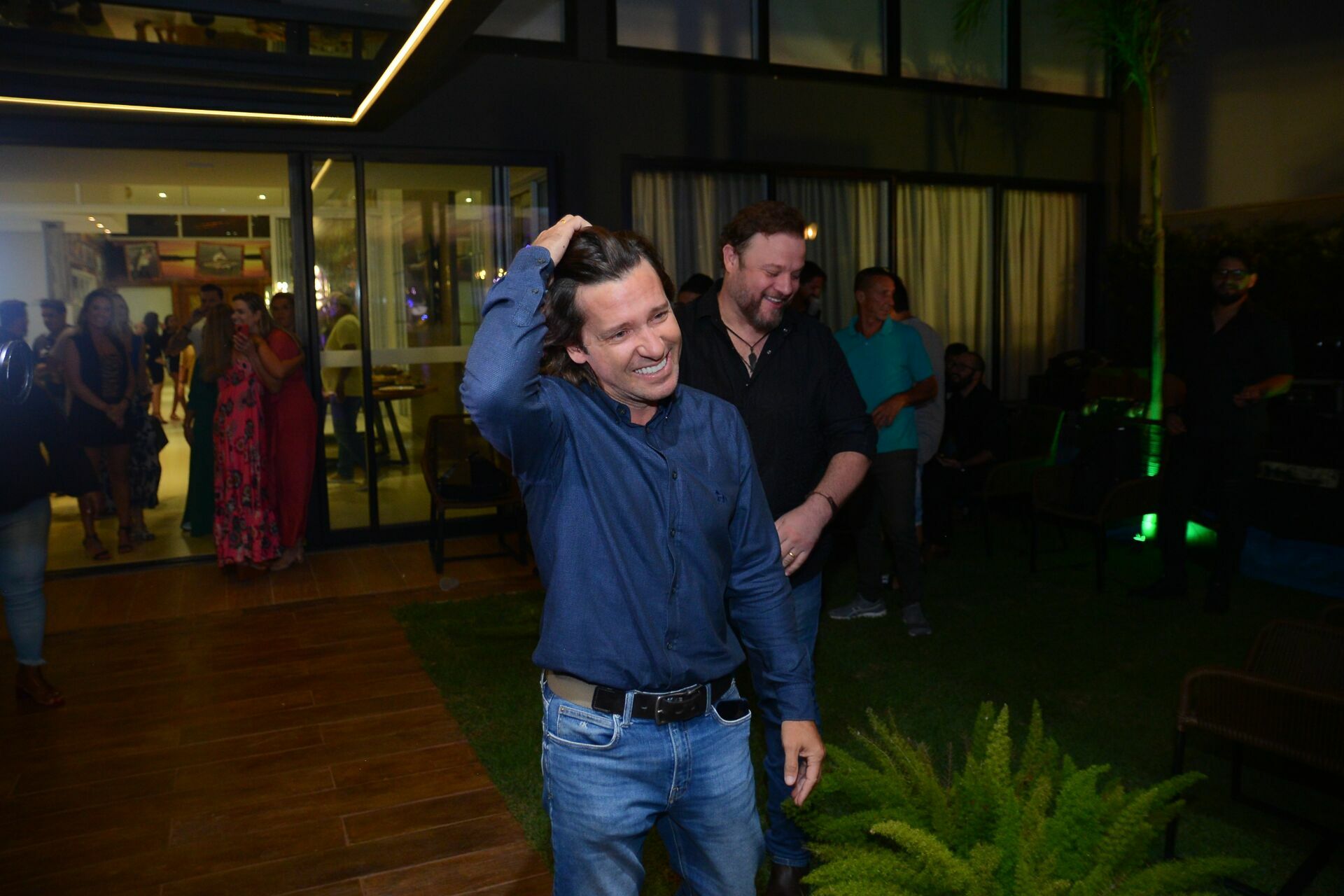 Foto Aniversário Surpresa Dr. Rodrigo   Albertini  - Imagem 0