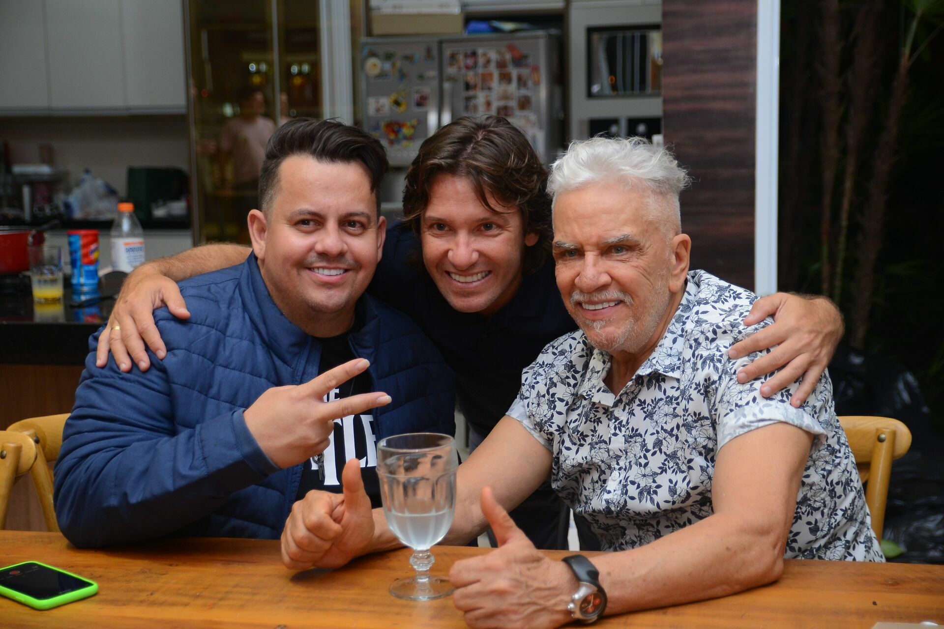 Foto Aniversário Surpresa Dr. Rodrigo   Albertini  - Imagem 17